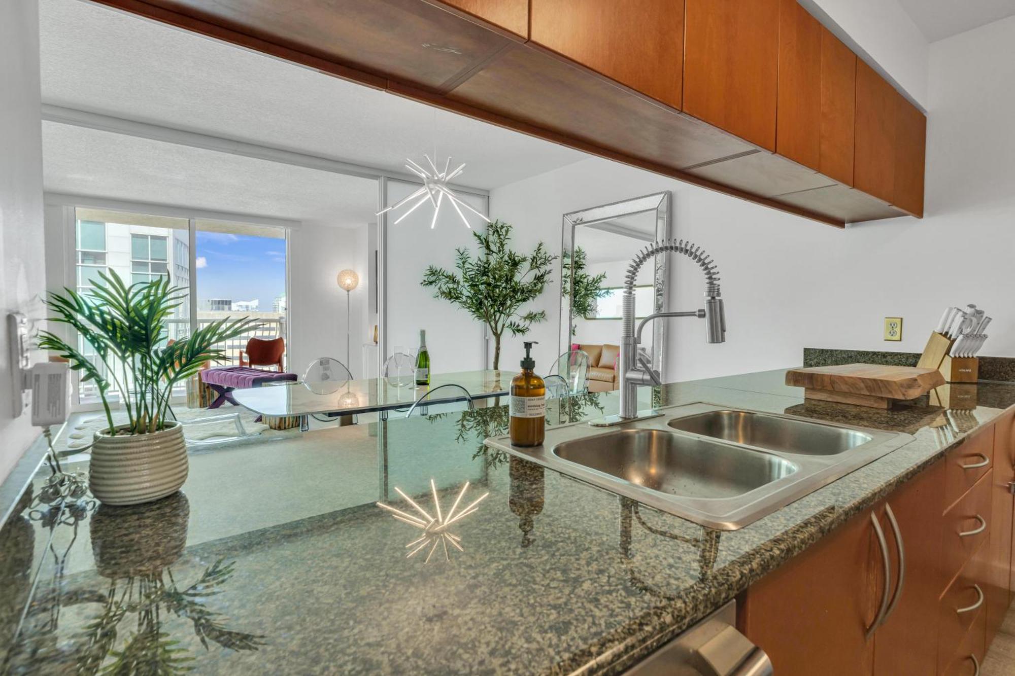 Oceanside Penthouse Apartment In Brickell Miami, Pool, Free Parking Bagian luar foto